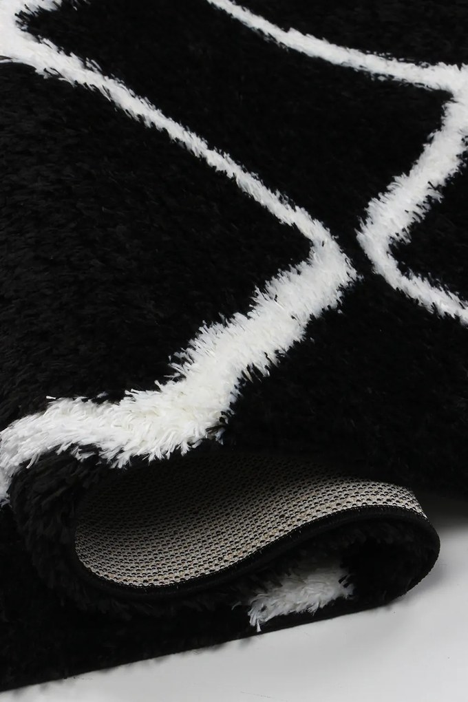 Koberec Boho 613 BLACK/CREAM rozmery koberec: 160x220 cm