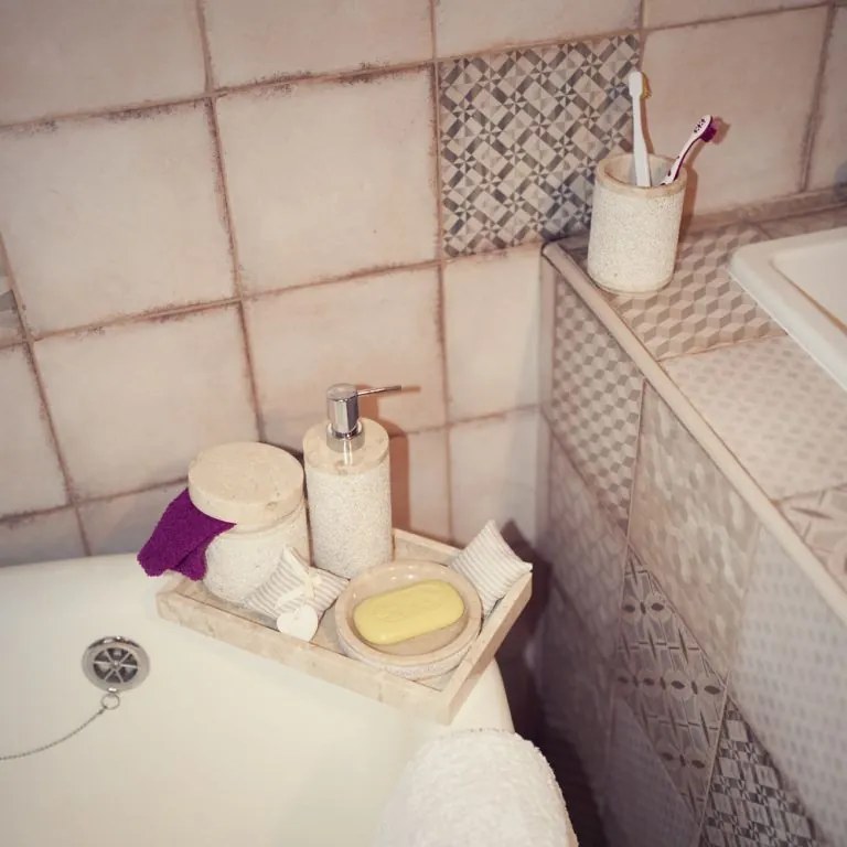 Kamenná kúpeľňová sada Cream