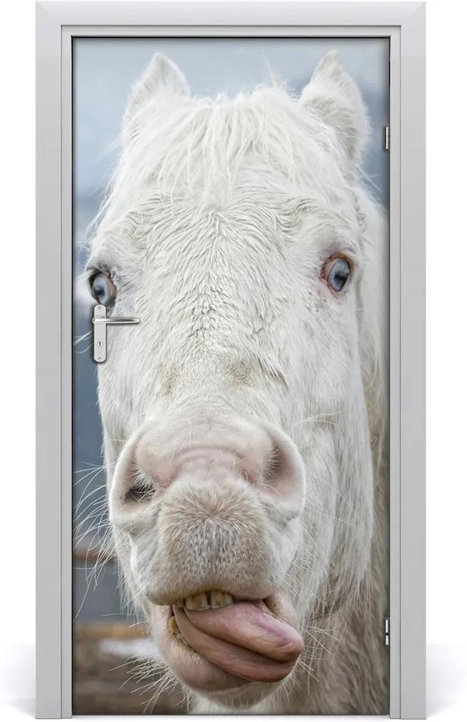 Samolepiace fototapety na dvere  Šialený biely kôň