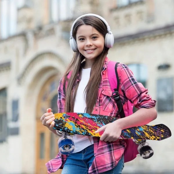 Svietiaci skateboard LED RGB KOLIESKA