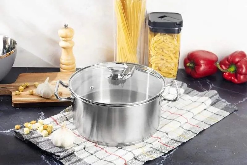 ST Nerezový hrniec 22cm so sklenenou pokrievkou 4l