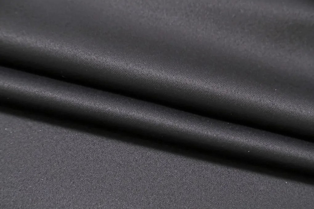 Čierny záves OXFORD 140x250 cm Zavesenie: Kovové krúžky