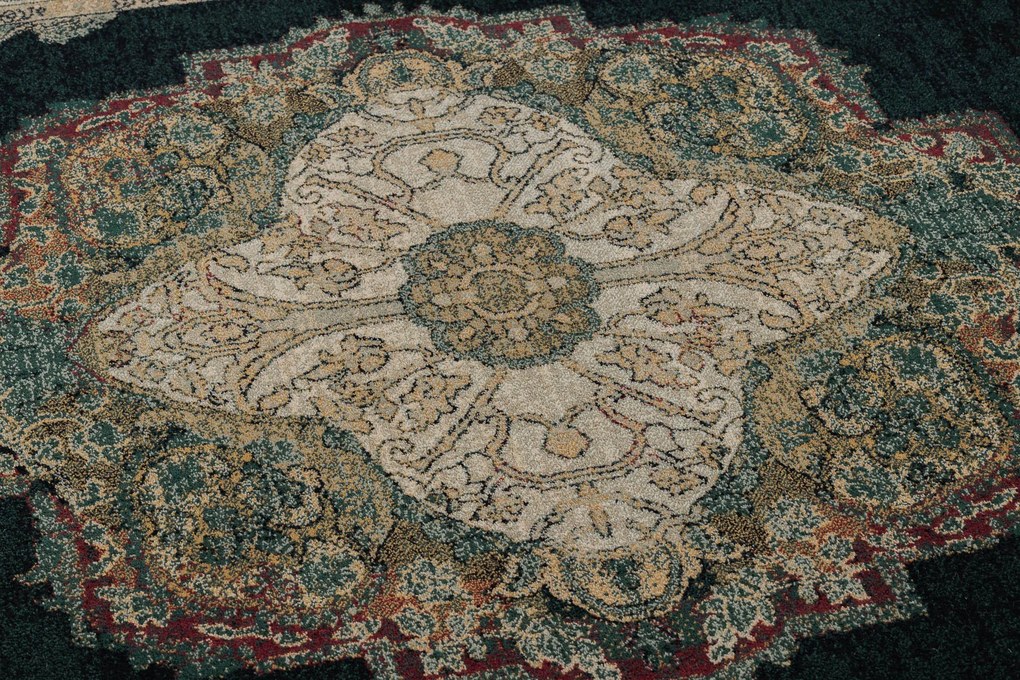 Koberec vlnený POLONIA Palazzo, granátový