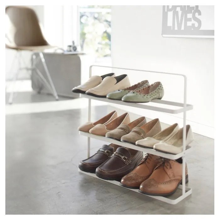 Biely kovový stojan na topánky Tower – YAMAZAKI