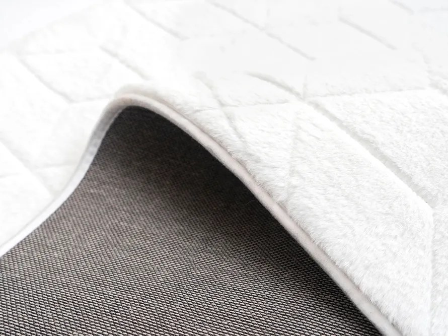 TZ Biely obdĺžnikový koberec 3D Rabbit Rozmer: 200x300 cm