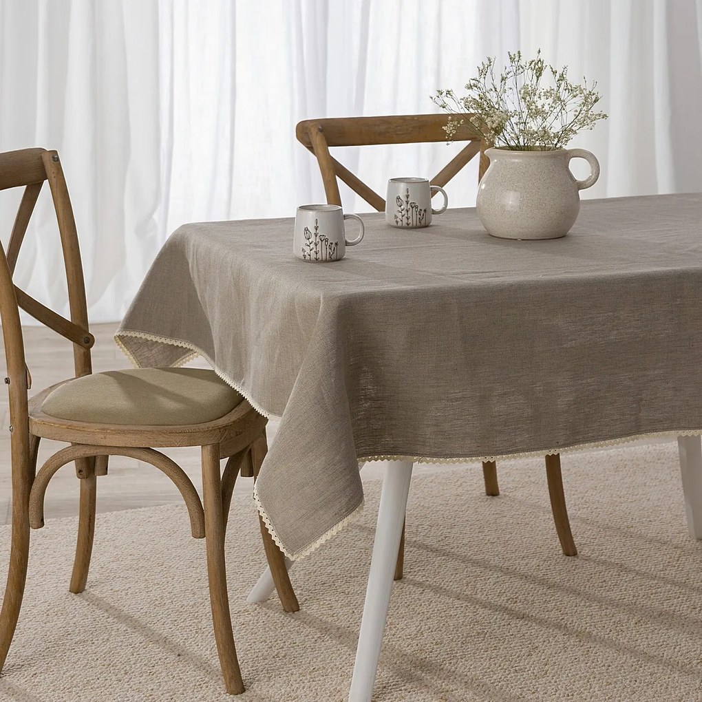 Ľanový obrus s čipkou