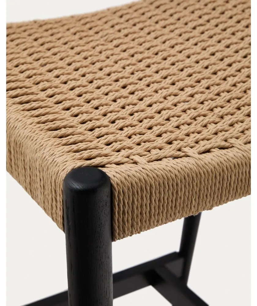 Čierna/v prírodnej farbe barová stolička z dubového dreva (výška sedadla 70 cm) Analy – Kave Home