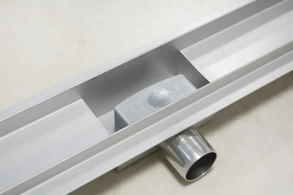 EURO Sprchový podlahový žľab čierny 70 cm - POD DLAŽBU M7004B