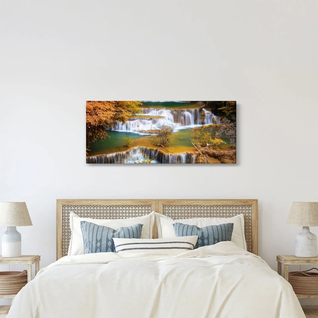 Obraz - Vodopády Huay Mae Khamin, Thajsko (120x50 cm)