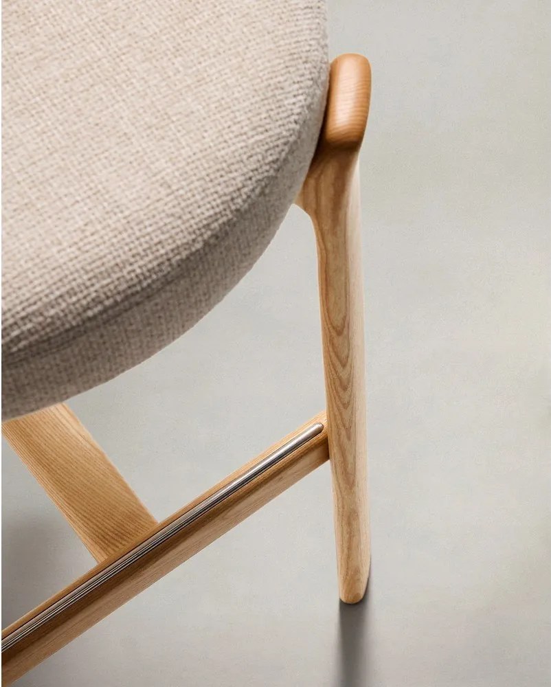 Béžová/v svetlo prírodnej farbe barová stolička z jaseňového dreva (výška sedadla 75 cm) Granite – Kave Home