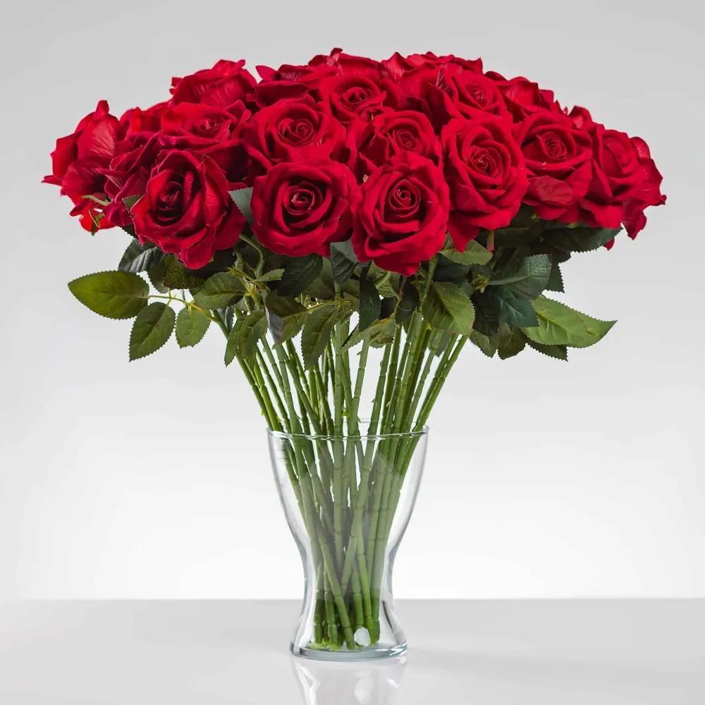 Umelá zamatová ruža ŽANETA červená. Cena uvedená za 1 kus.
