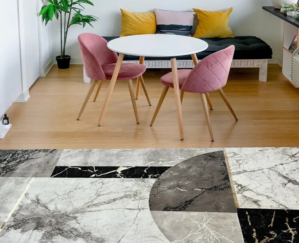 Koberec Gloria 3672 GOLD – sivý, hnedý a čierny obdĺžnik Rozmer: 200x290 cm