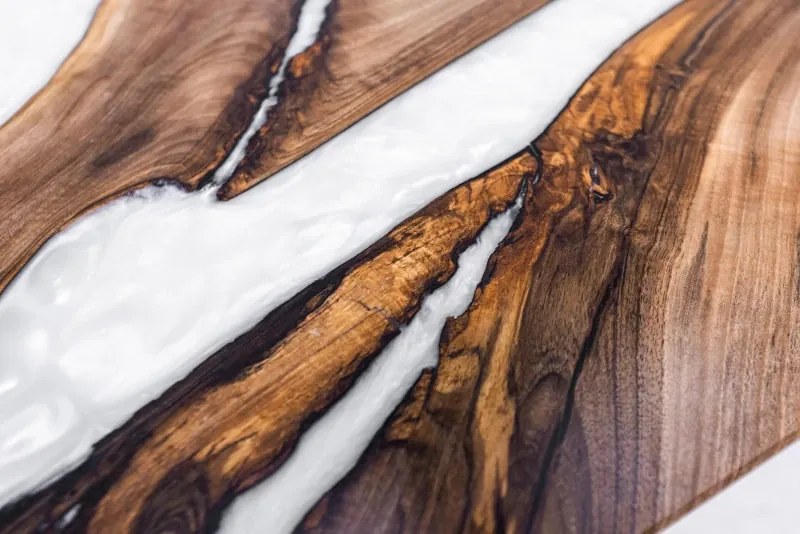 Konferenčný stolík 80 x 45 cm - orech/biela perleťová epoxidová živica