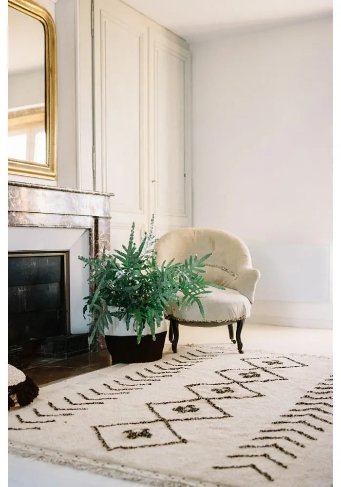 Krémový prateľný ručne tkaný bavlnený koberec 170x240 cm Bereber Rhombs – Lorena Canals