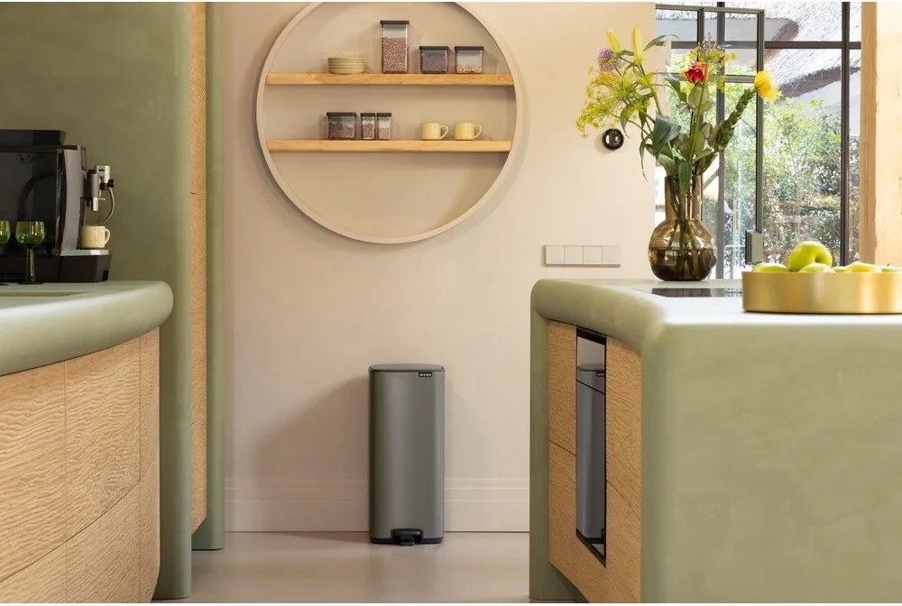 Sivý pedálový oceľový odpadkový kôš 30 l Bo – Brabantia