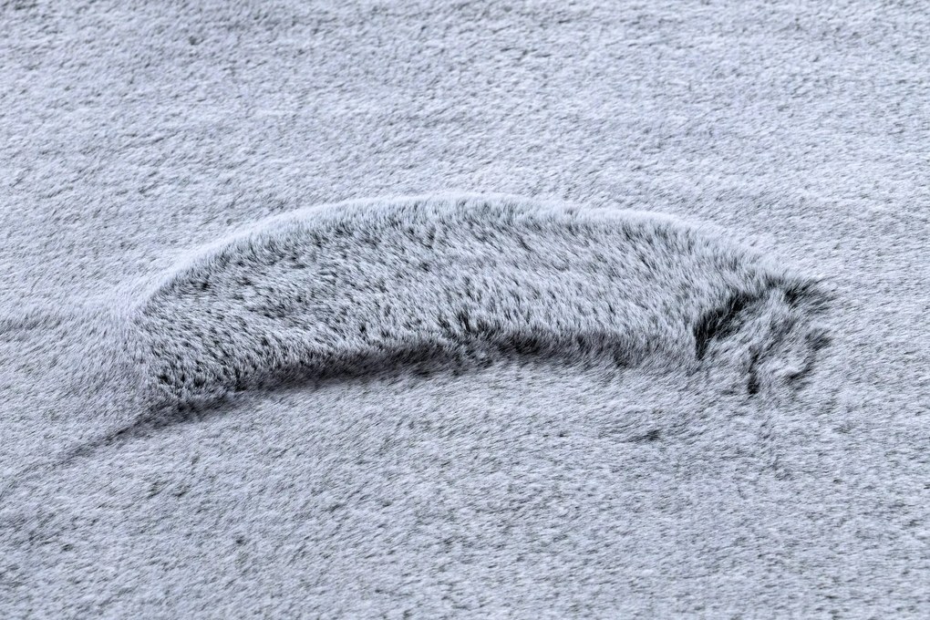 Moderný prateľný koberec LAPIN Shaggy, čierny/ slonová kosť