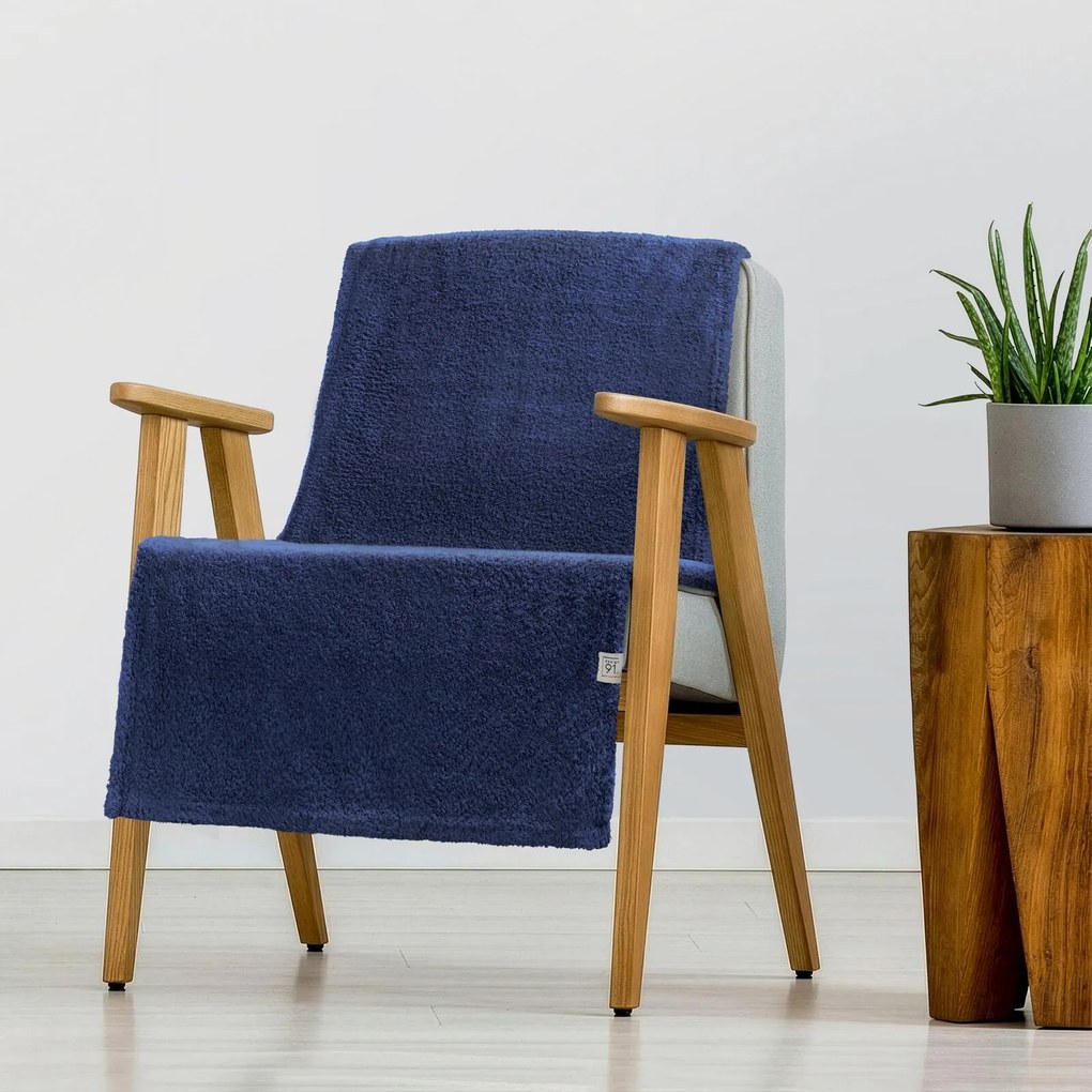 DEKA Z MIKROFLANELU LORI 70X160 CM TMAVOMODRÁ