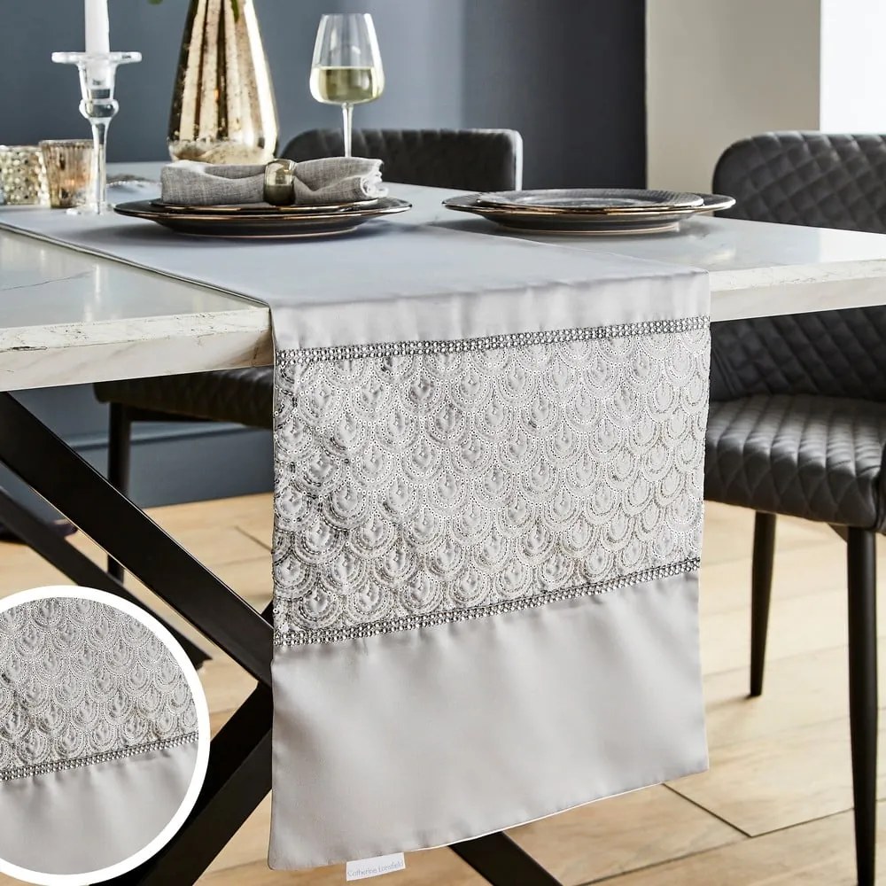 Behúň na stôl z mikrosaténu 33x180 cm Deco Sequin – Catherine Lansfield