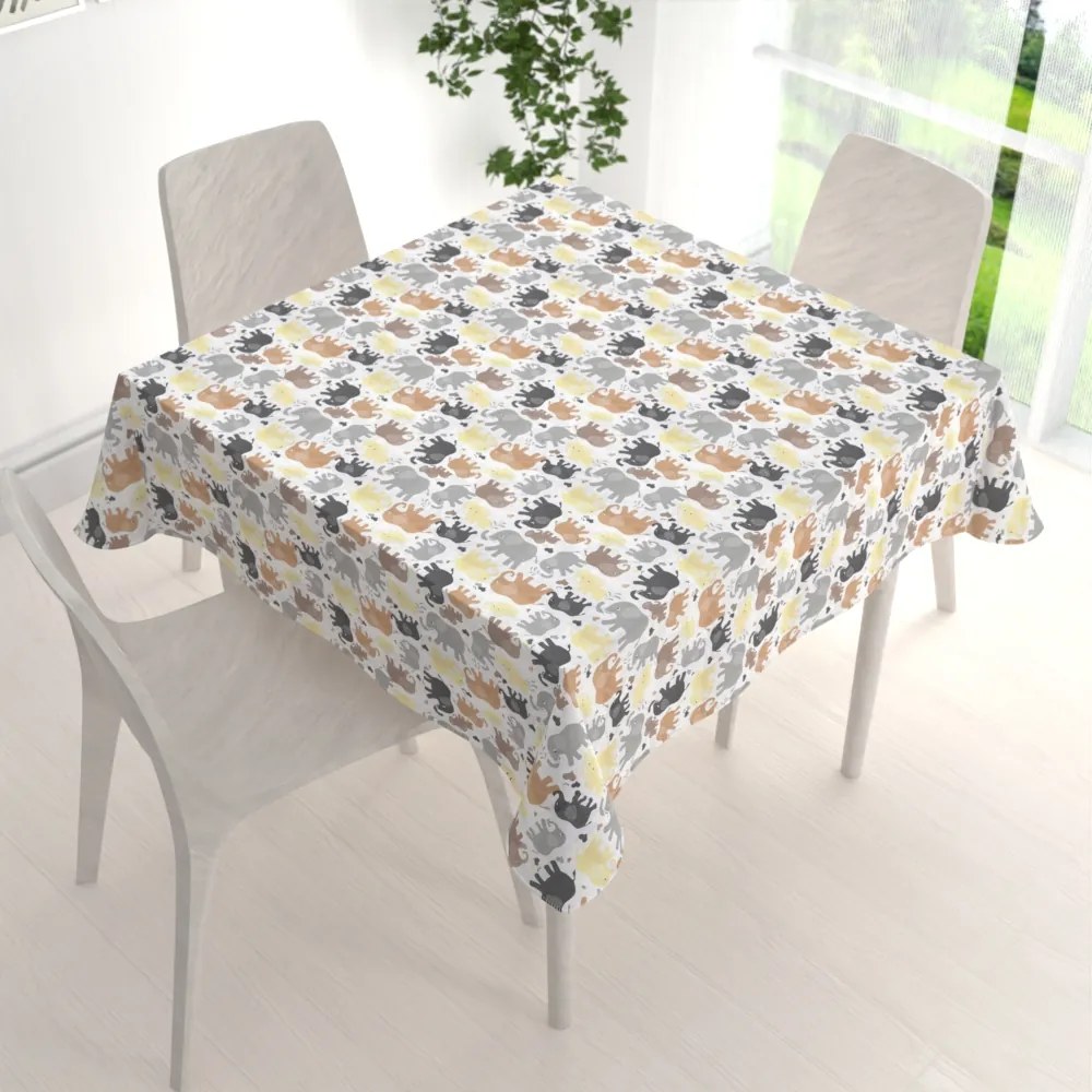 Biante Detský bavlnený štvorcový obrus Sandra SA-039 Hnedé sloníky na bielom 110x110 cm