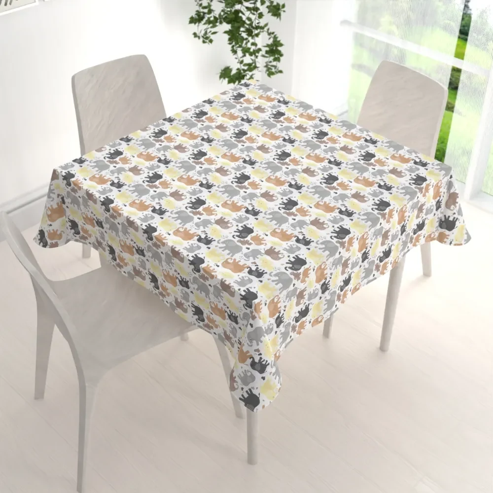 Biante Detský bavlnený štvorcový obrus Sandra SA-039 Hnedé sloníky na bielom 130x130 cm
