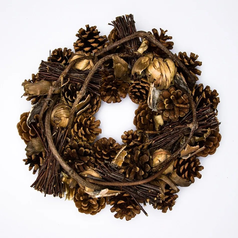 DECOLED Věnec z borovicových šišek 32x15 cm