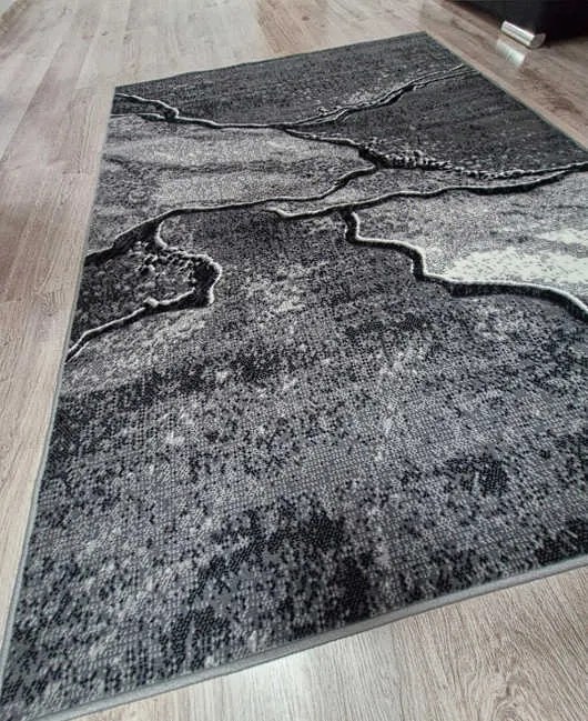 HU Sivý abstraktný obdĺžnikový koberec NEW IDEA 90321-0433 imitácia mramoru s čienymi žilami Rozmer: 60x110 cm