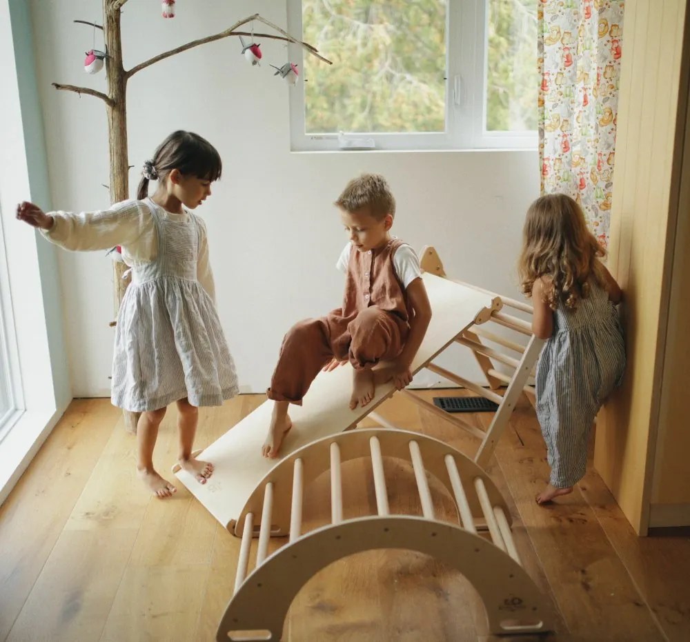 Montessori piklerový hojdací lezecký oblúk / hojdačka