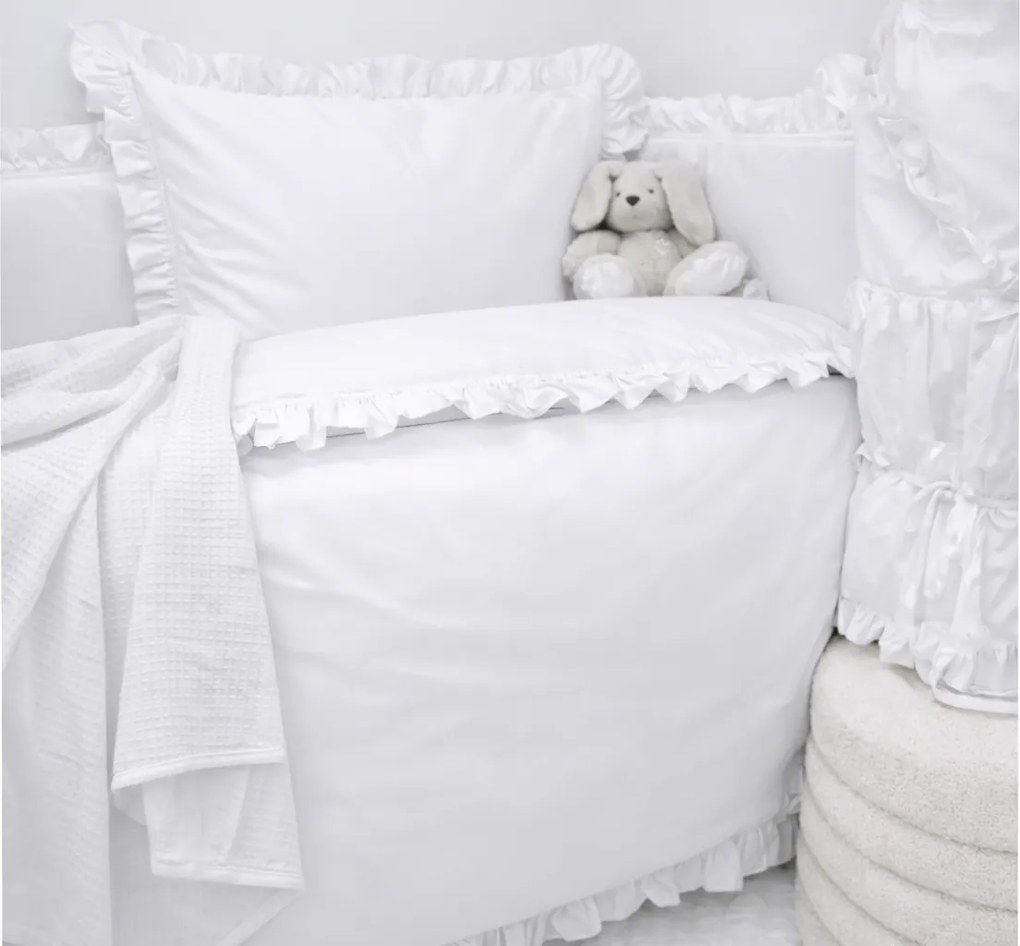 INTERMEDIC SK Posteľná obliečka do postieľky Biela s volánikom 90x130 / 45x65 cm – 100% bavlna, elegantný unisex dizajn, zips
