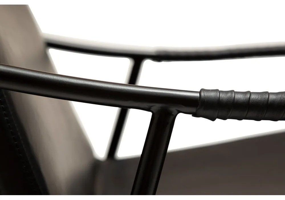 Čierne kreslo z imitácie kože DAN-FORM Denmark Boto