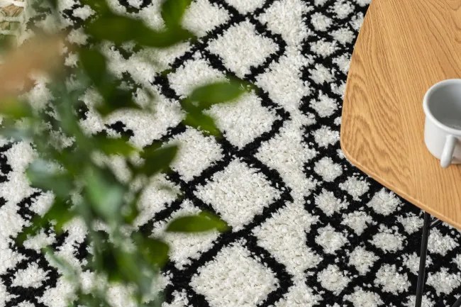 Koberec PROMO BERBER SAFI N9040 biely / čierny