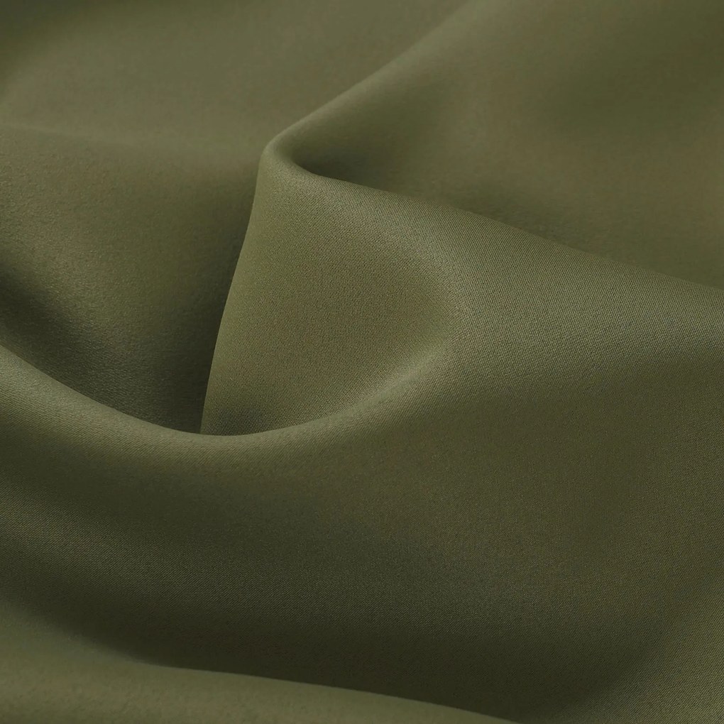 Goldea zatemňovací záves blackout so saténovým leskom - olivový 270x240 cm