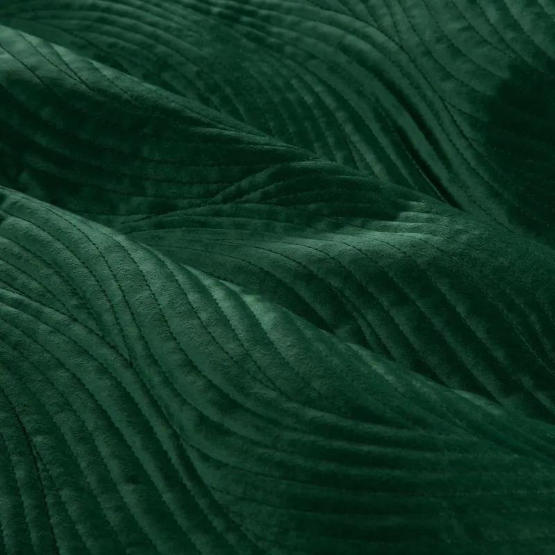 Dekorstudio Zamatový prehoz na posteľ NKL-06 v tmavo zelenej farbe Rozmer prehozu (šírka x dĺžka): 170x210cm