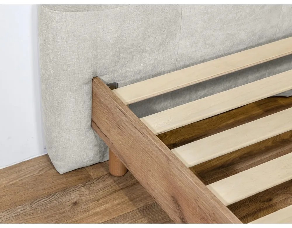 Svetlosivá čalúnená dvojlôžková posteľ s roštom 180x200 cm Kumo – Bobochic Paris