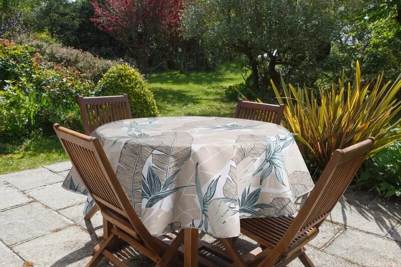 Dekorstudio Vodeodolný obrus GARDEN 14D - 85 x 85 cm