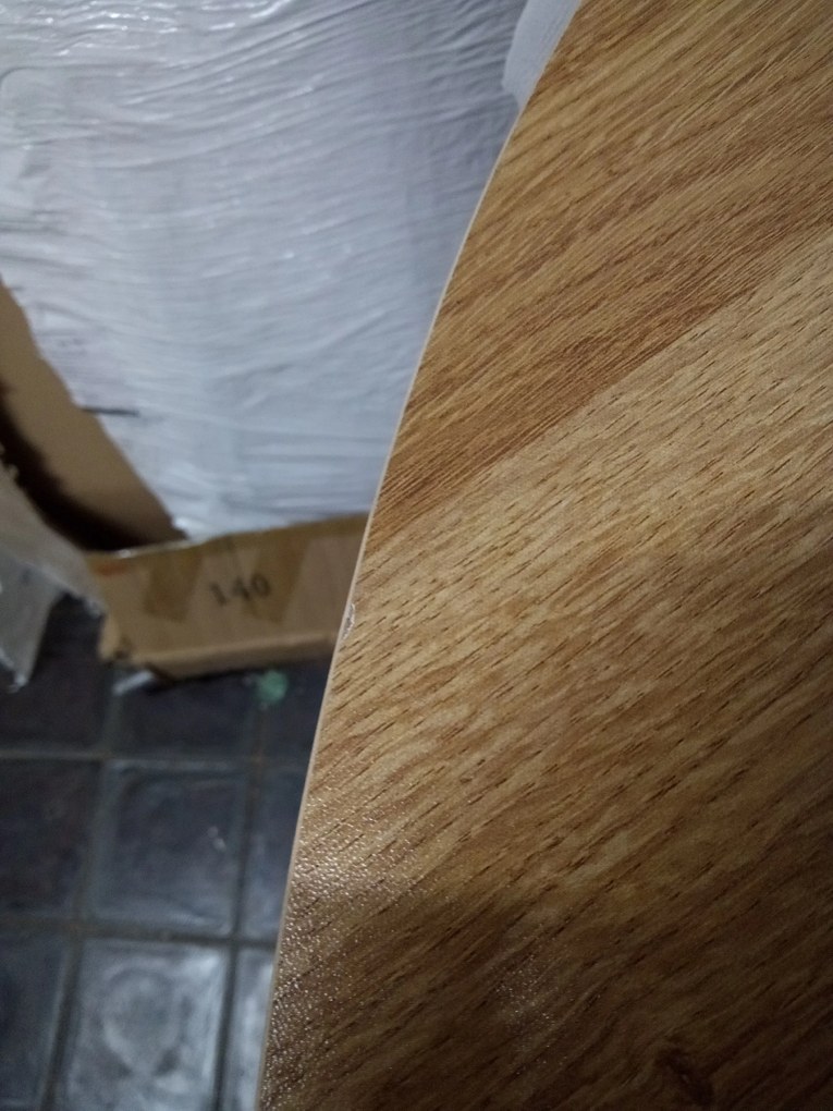 AKCIA Okrúhly jedálenský stôl s doskou v dekore dub LUNA 90x90 II. akosť