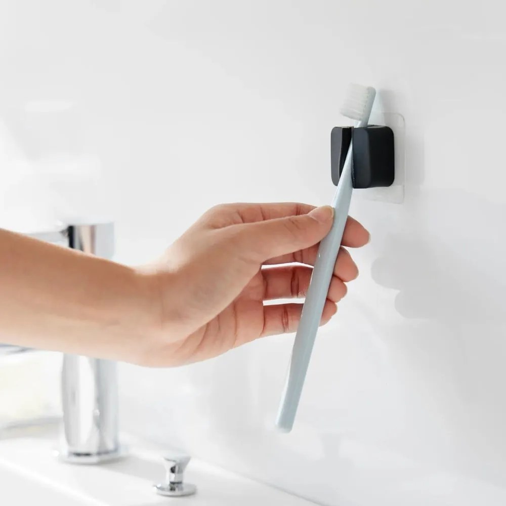 Čierne silikónové multifunkčné držiaky v súprave 2 ks Film Hook – YAMAZAKI