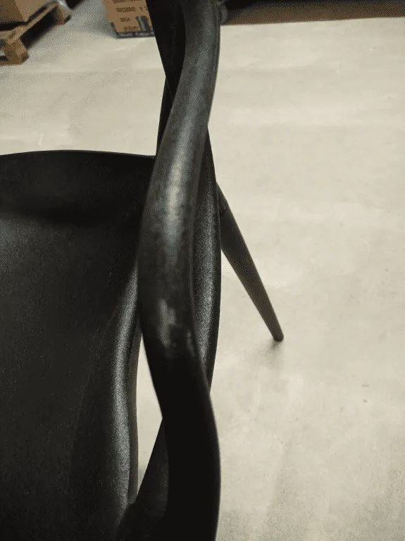 AKCIA Čierna plastová stolička KATO II. akosť