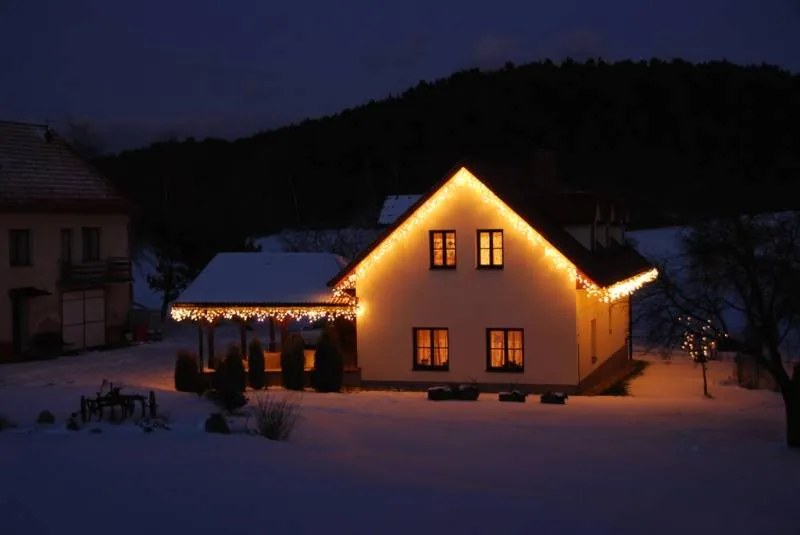 DECOLED LED světelná sada na dům, 9+1 zdarma, teple bílá s Flash, bílý kabel, Easy Fix, IP67