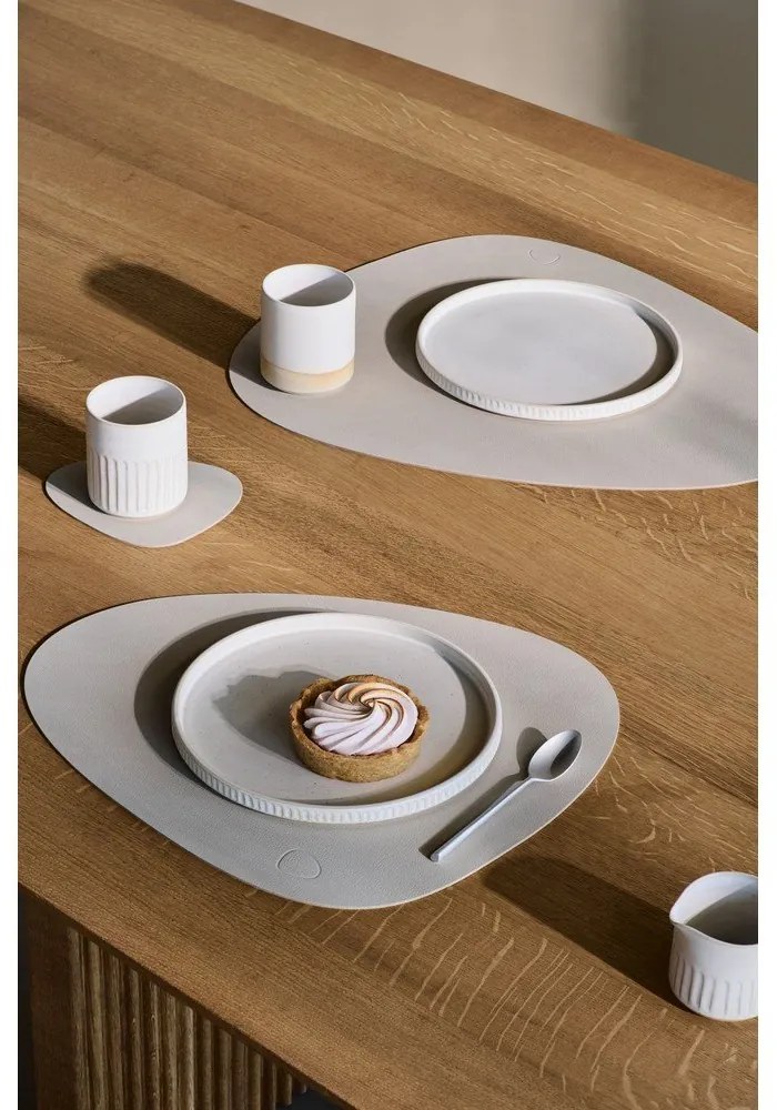 Prestieranie z eko kože 37x44 cm Curve L Nupo – LIND DNA