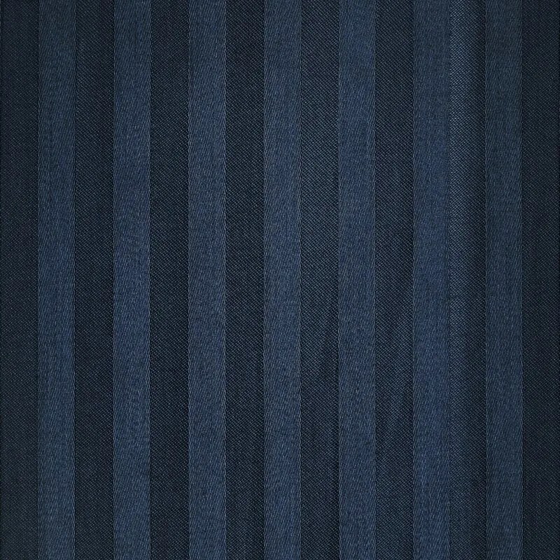 Dekorstudio Saténové posteľné obliečky VERA s jemnými prúžkami v granátovomodrej farbe farbe Rozmer posteľných obliečok: Šírka x Dĺžka: 140x200cm + 1ks 70x80 cm