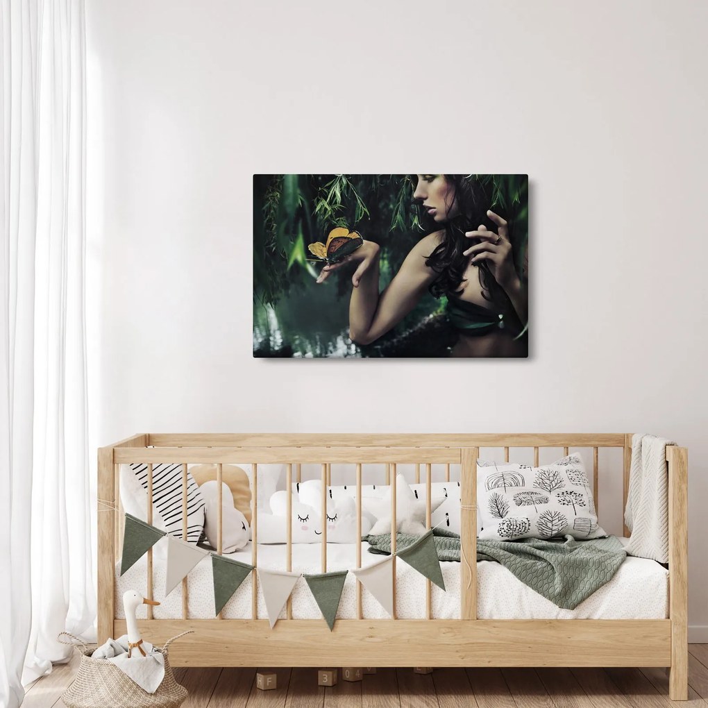 Obraz pôvabnej ženy s motýľom (90x60 cm)
