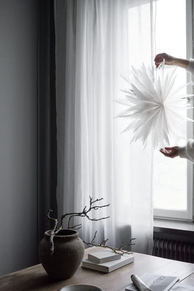 Watt & Veke Závesná svietiaca hviezda Liz White 50 cm