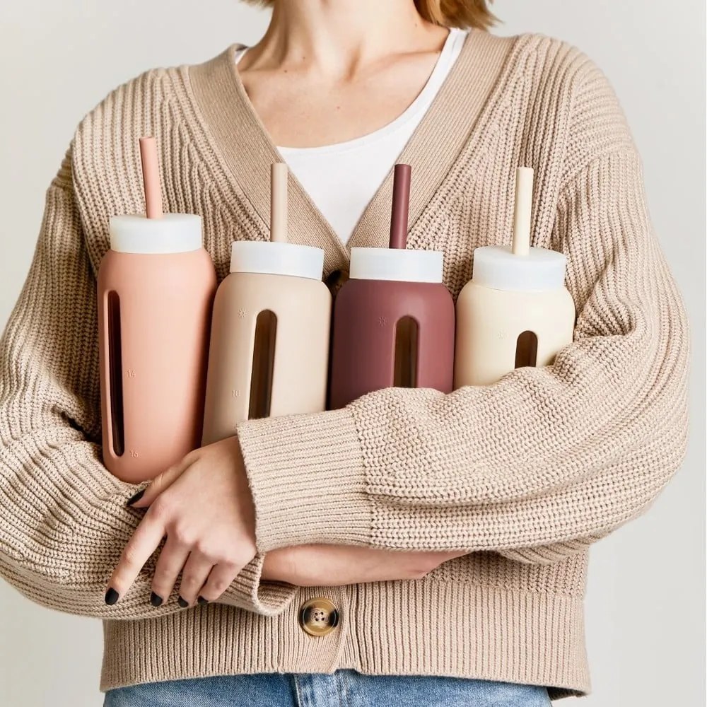Silikónová slamka s čistiacou kefkou/s viečkom Milk Coffee – Muuki