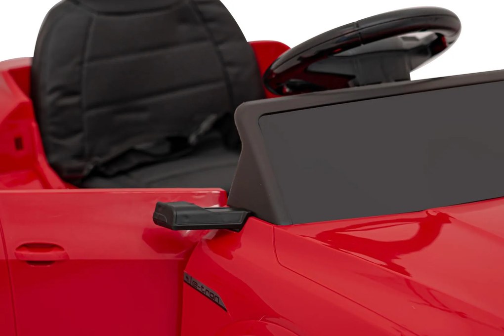 Ramiz Audi SQ8 Červená