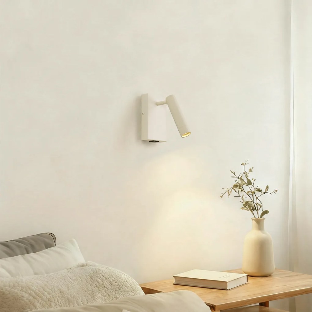 Moderné nástenné svietidlo béžové nastaviteľné s USB-C - Croft