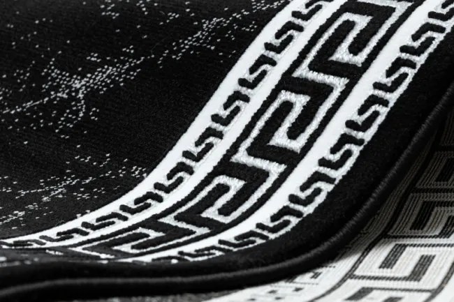 Koberec / Behúň GLOSS 2813 87 ramka, grécky - čierny / sivý