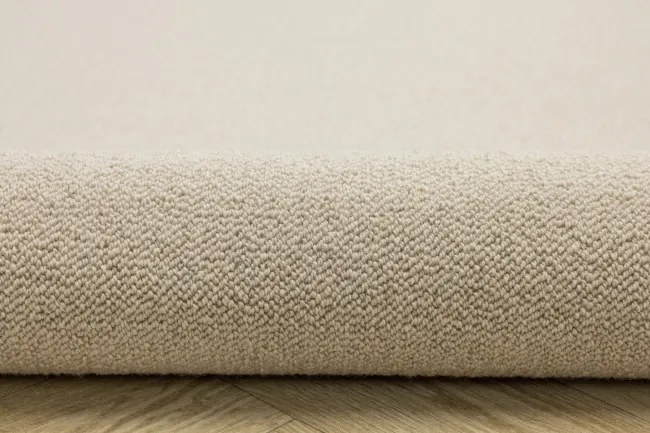 Metrážny koberec BRIXTON 64 krémový