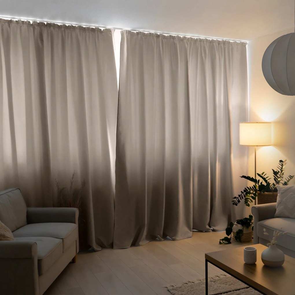 Goldea zatemňovací záves blackout so saténovým leskom - režný 270x240 cm