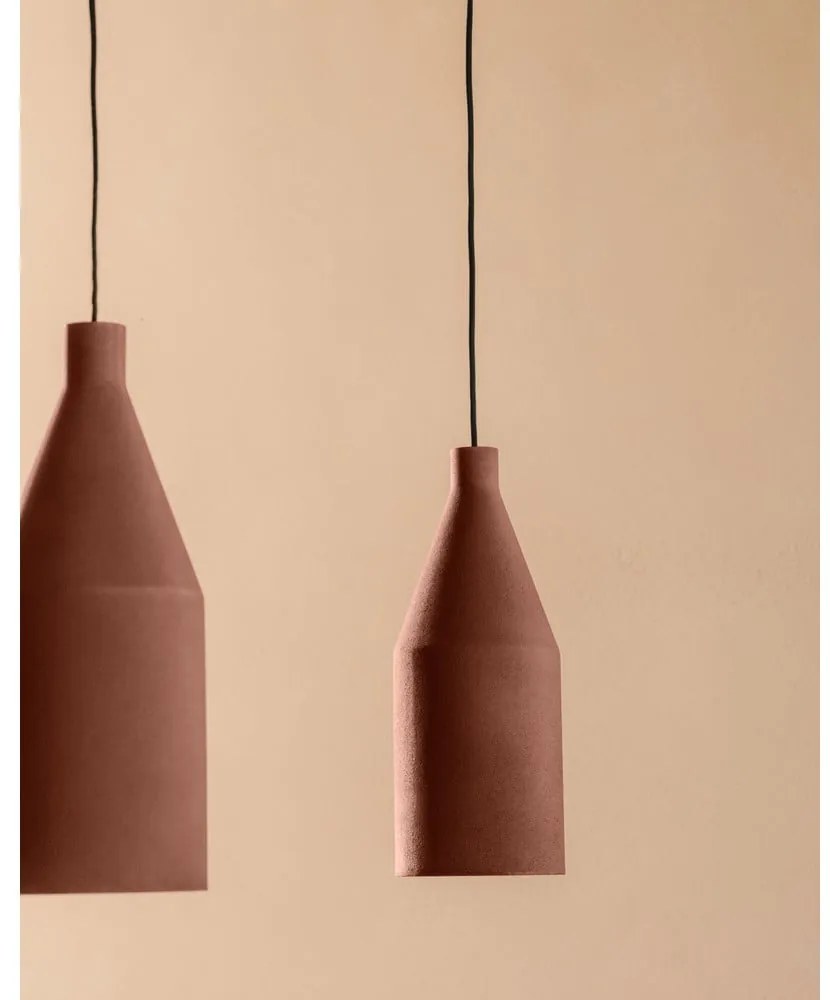 Závesné svietidlo v terakotovej farbe s kovovým tienidlom ø 15 cm Peralta – Kave Home