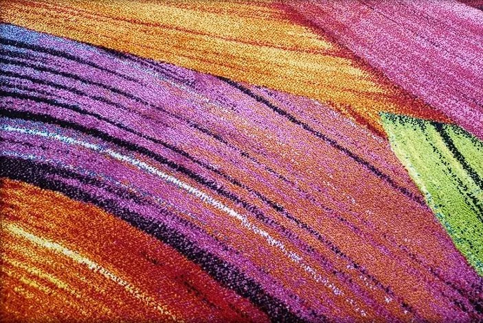 Moderný viacfarebný koberec Magic Ocean – živé vzory do interiéru Rozmer: 250x300 cm